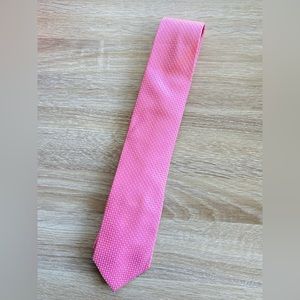 ✨Van Heusen Men’s Bubblegum Pink Tie✨